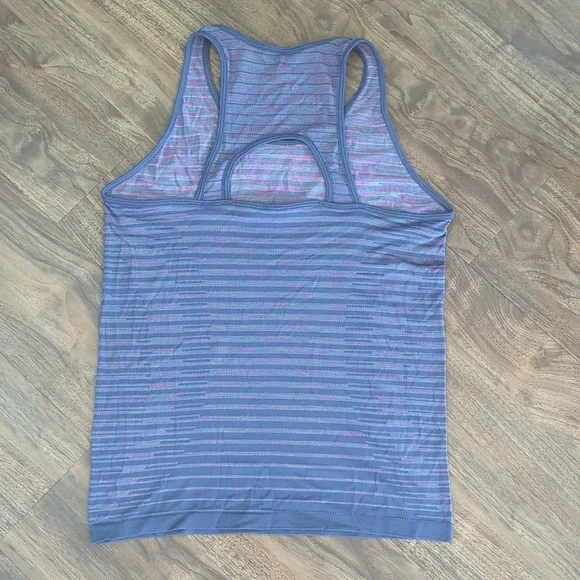 ODLO Ceramicool Tank - Picture 2 of 7